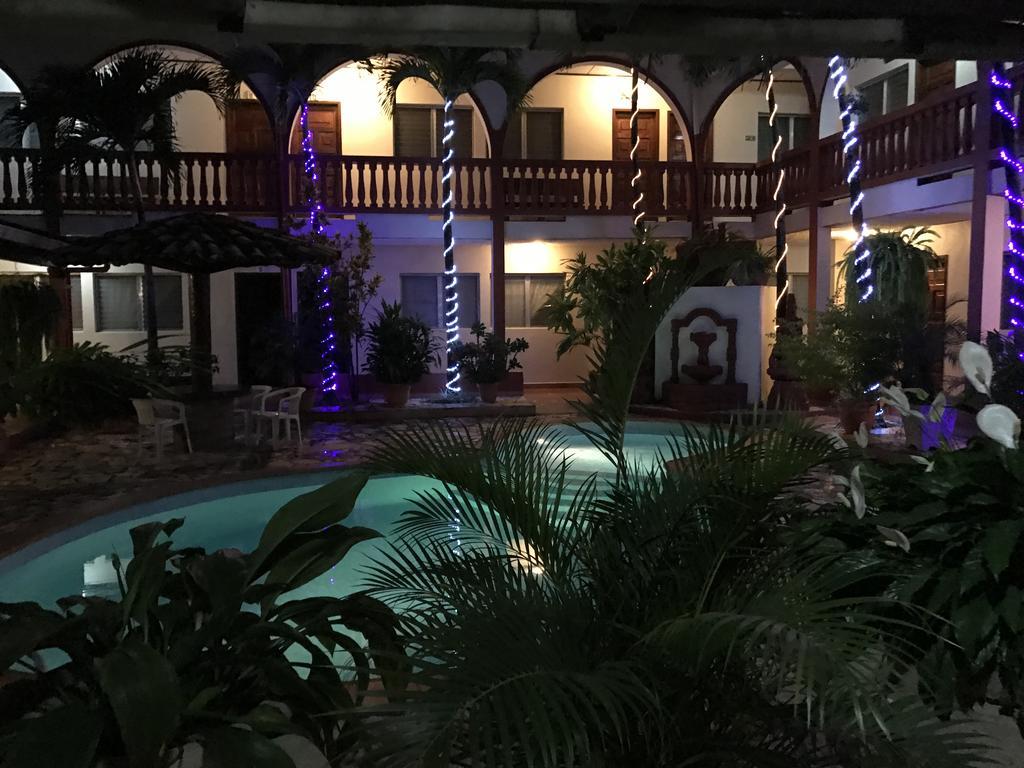 Hotel Buena Vista Copan Exterior photo